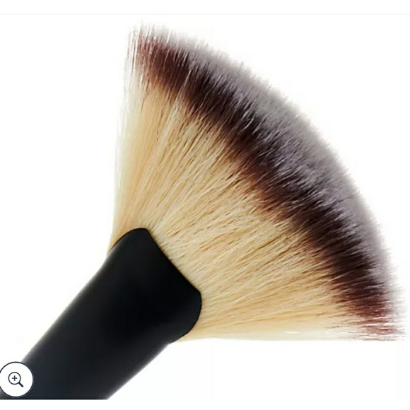 ❤HOST PICK❤EVE PEARL 204 Dual Fan Highlight Brush (NEW) - Picture 6 of 7